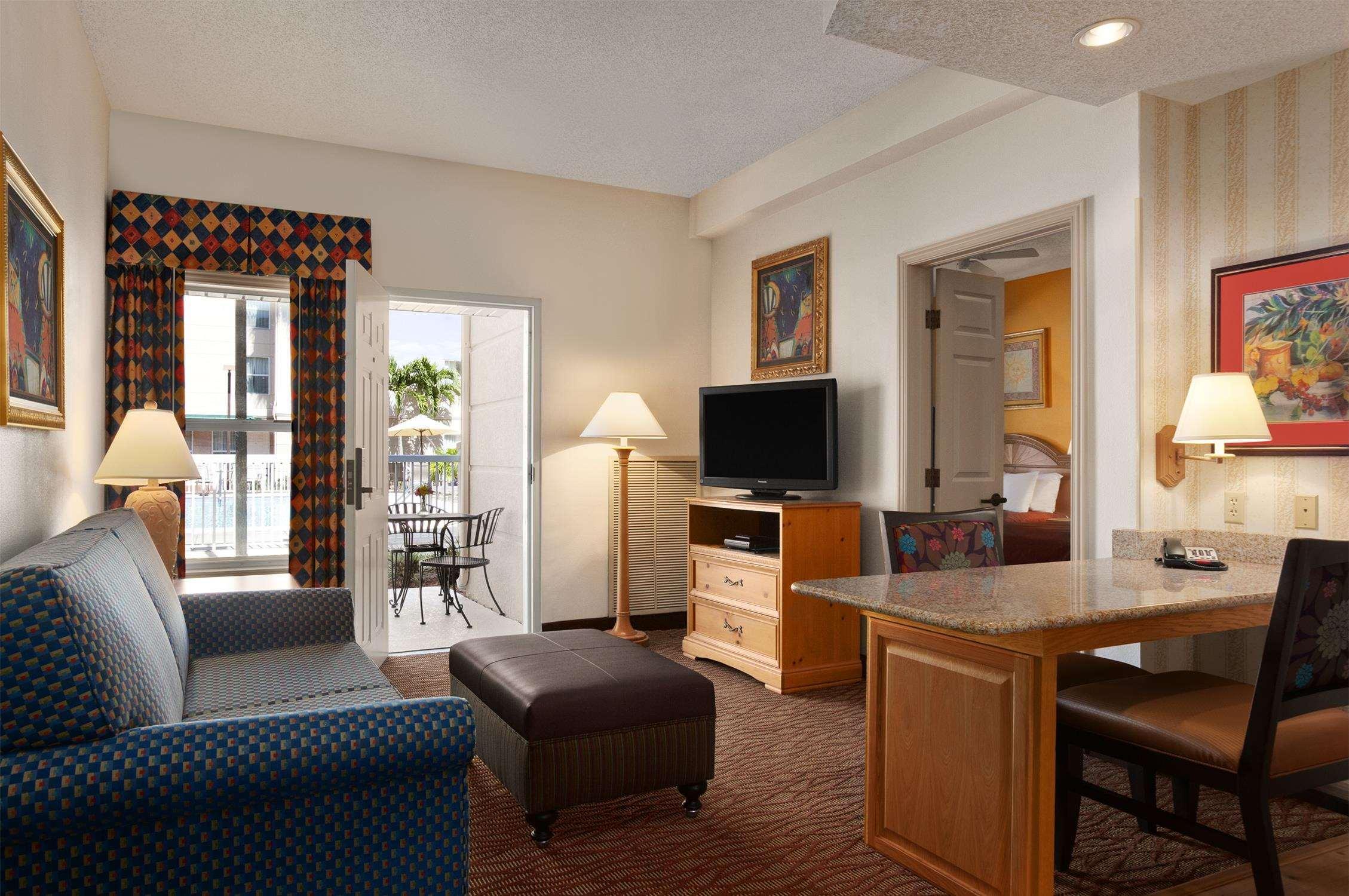 Homewood Suites By Hilton Fort Myers Exterior photo