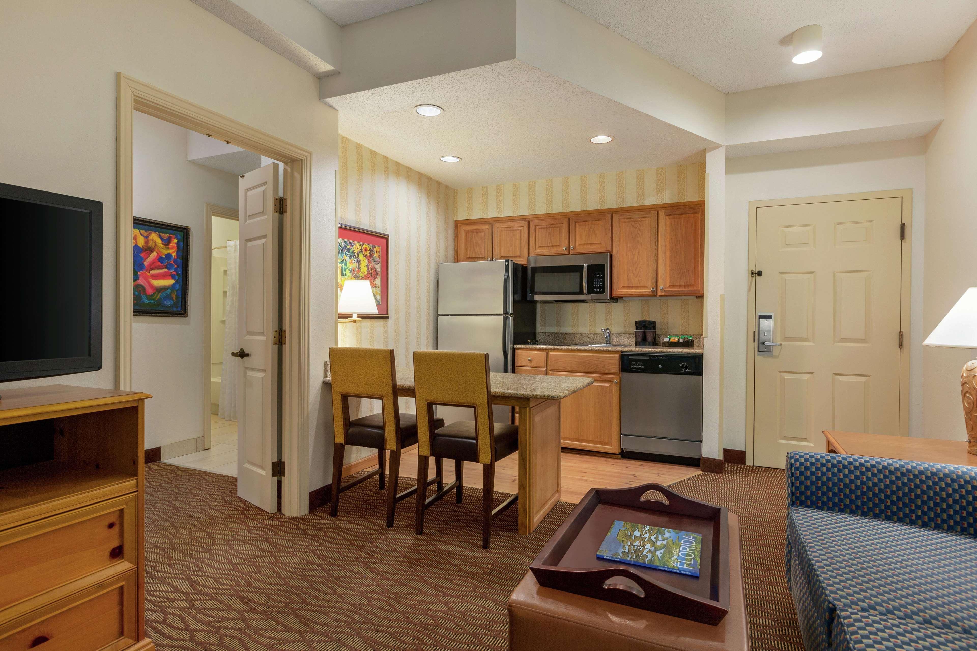 Homewood Suites By Hilton Fort Myers Exterior photo