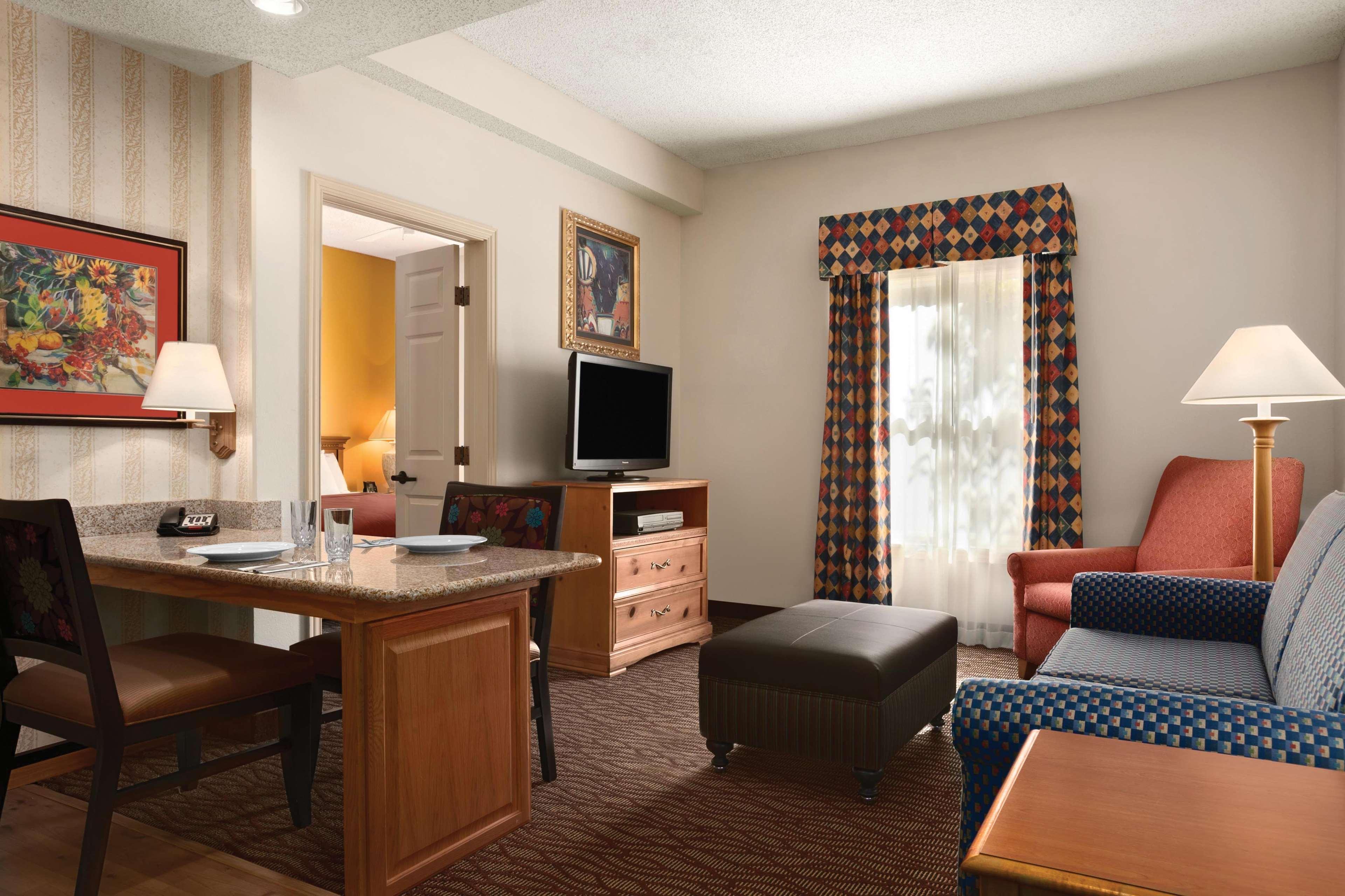 Homewood Suites By Hilton Fort Myers Exterior photo