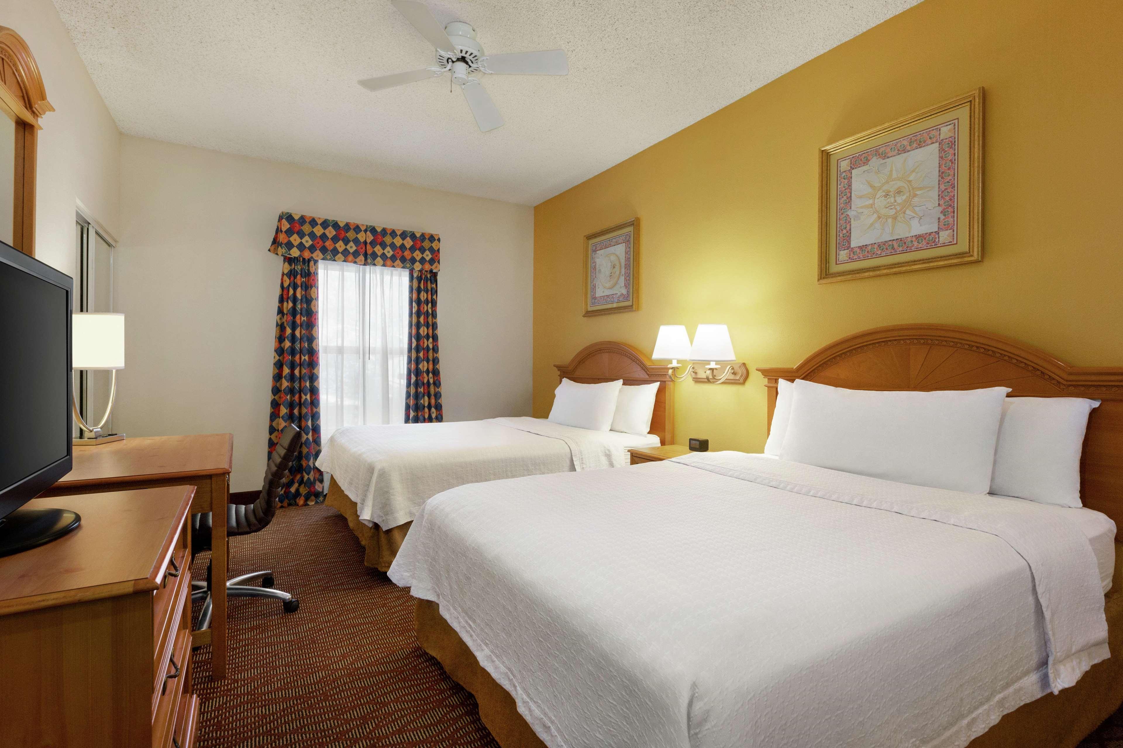 Homewood Suites By Hilton Fort Myers Exterior photo