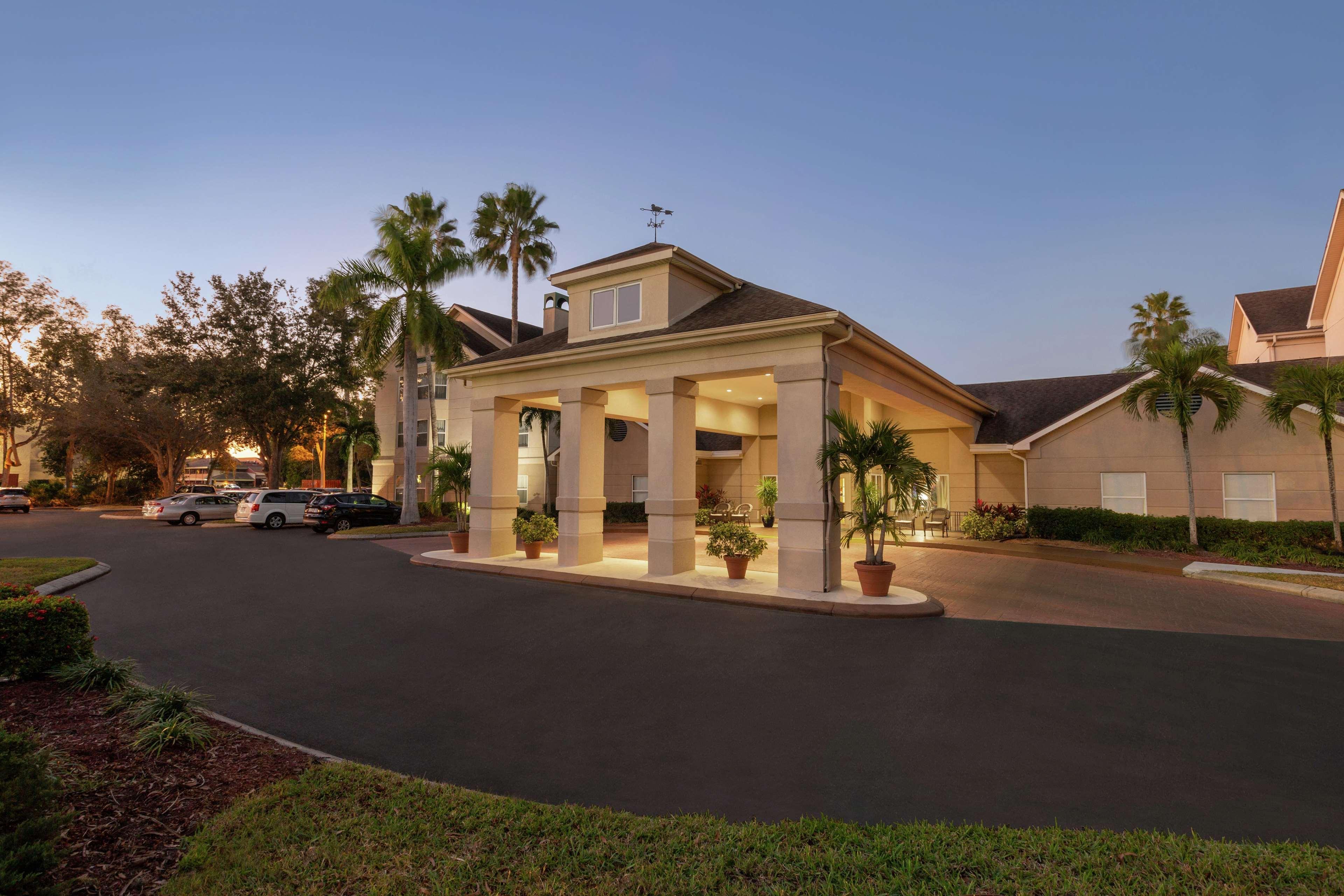 Homewood Suites By Hilton Fort Myers Exterior photo