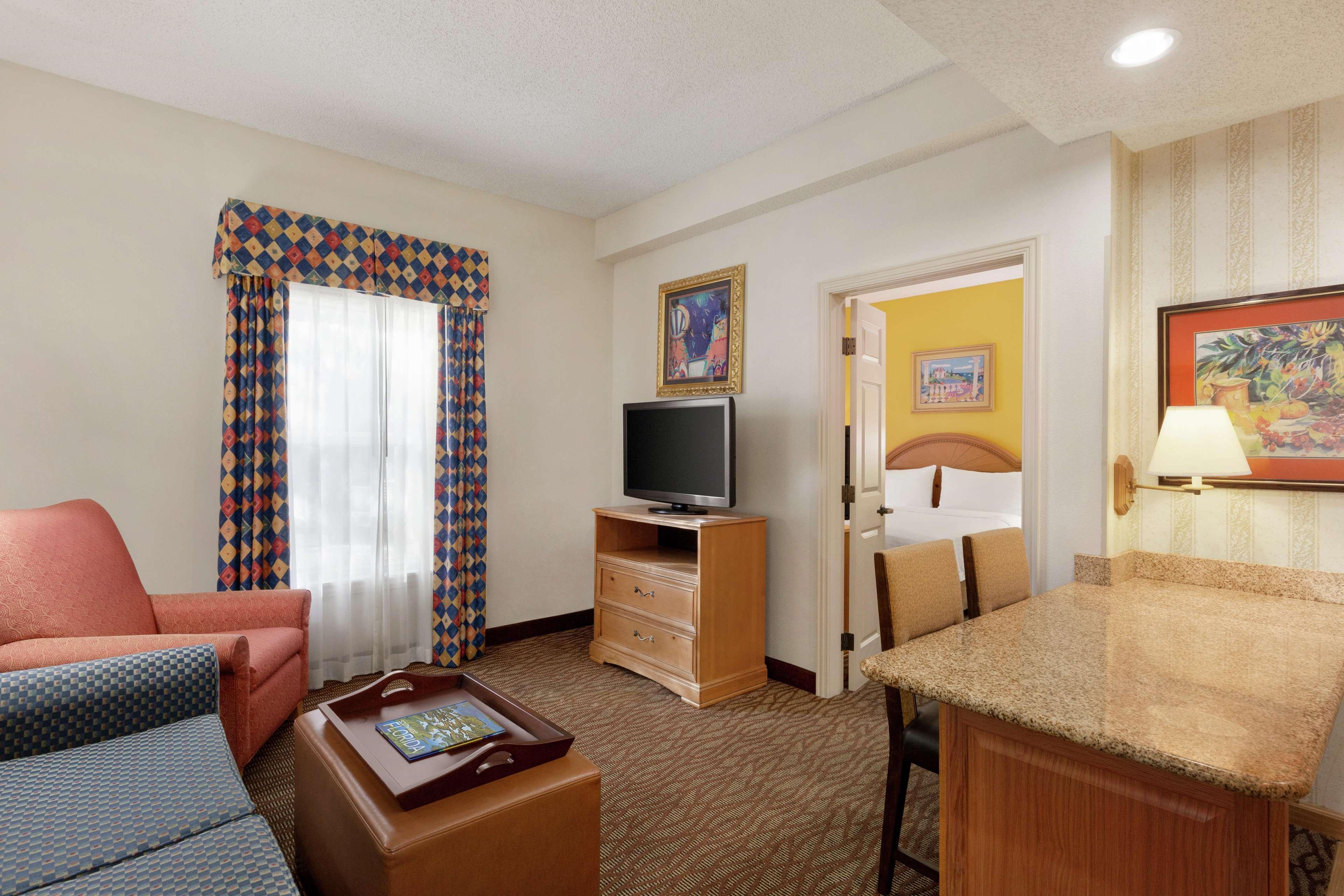 Homewood Suites By Hilton Fort Myers Exterior photo
