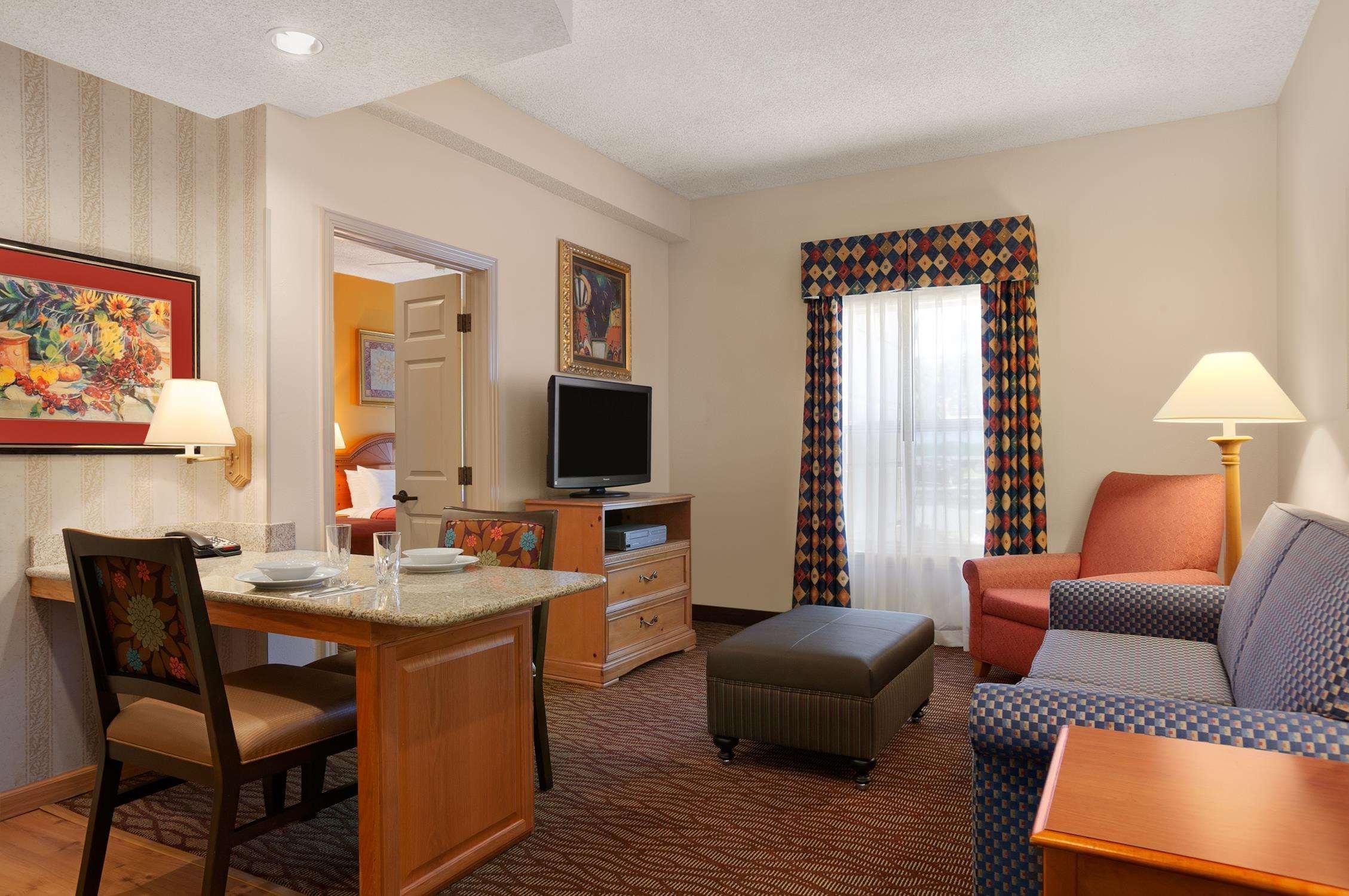 Homewood Suites By Hilton Fort Myers Exterior photo