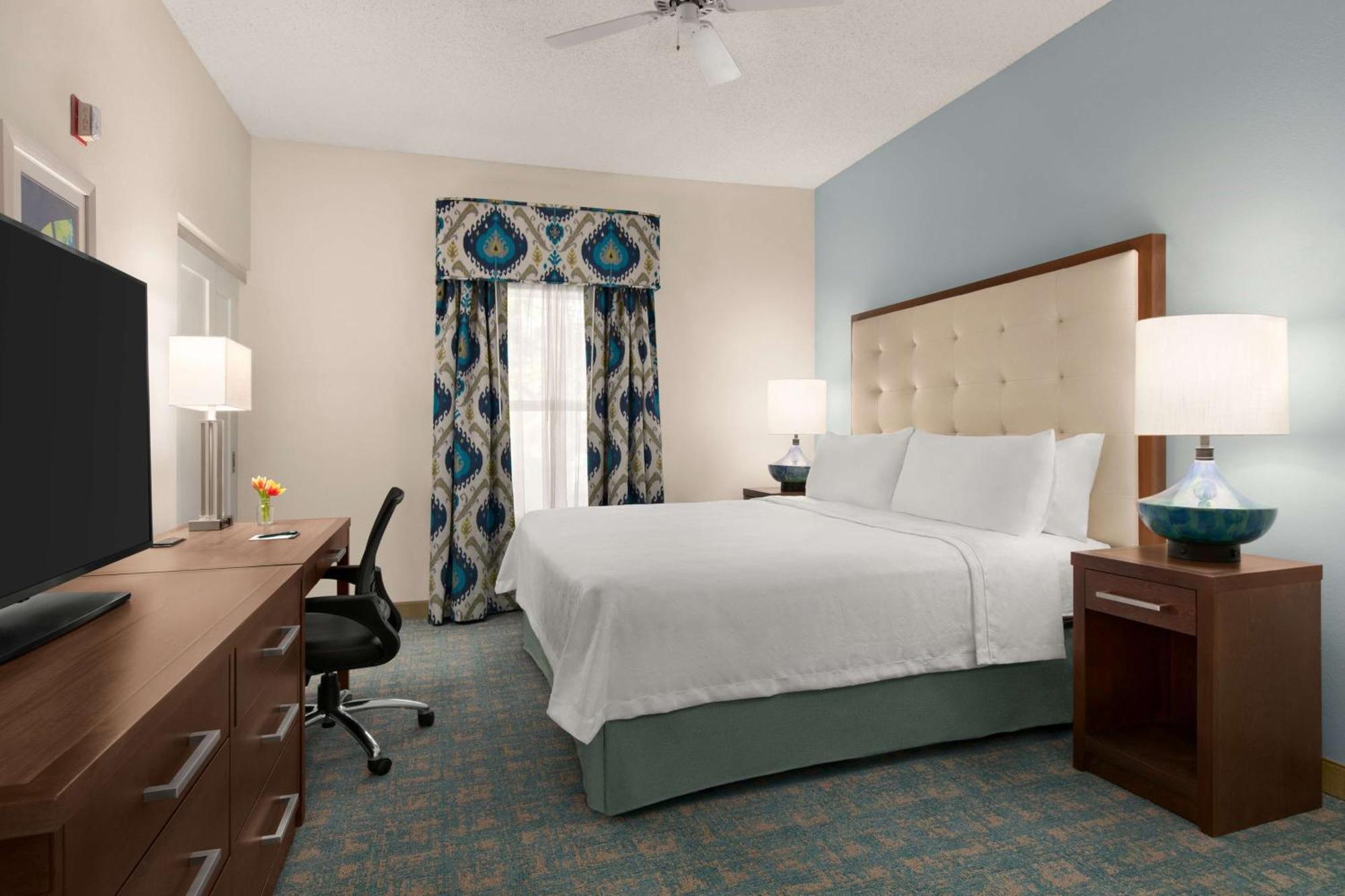 Homewood Suites By Hilton Fort Myers Exterior photo