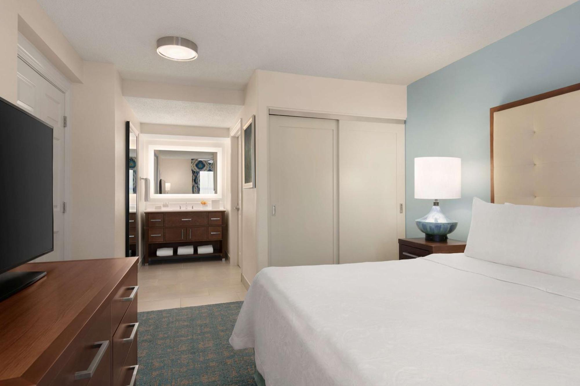 Homewood Suites By Hilton Fort Myers Exterior photo